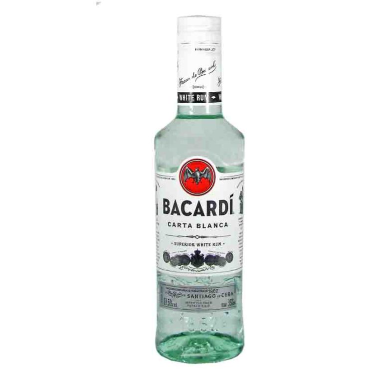 Включи бакарди. Ром Bacardi carta Blanca 40% 0,7л. Ром бакарди 0.25. Бакарди Ром голубой. Bacardi carta Blanca.